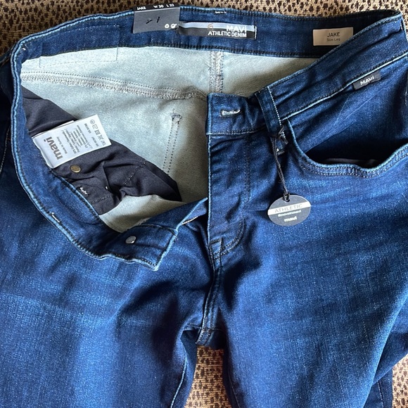 MAVI Athletc Denim.  Mens jeans.JAKE style  Athletic  Slim leg - Picture 2 of 3